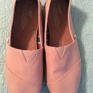 TOMS flats canvas shoes size 7.5